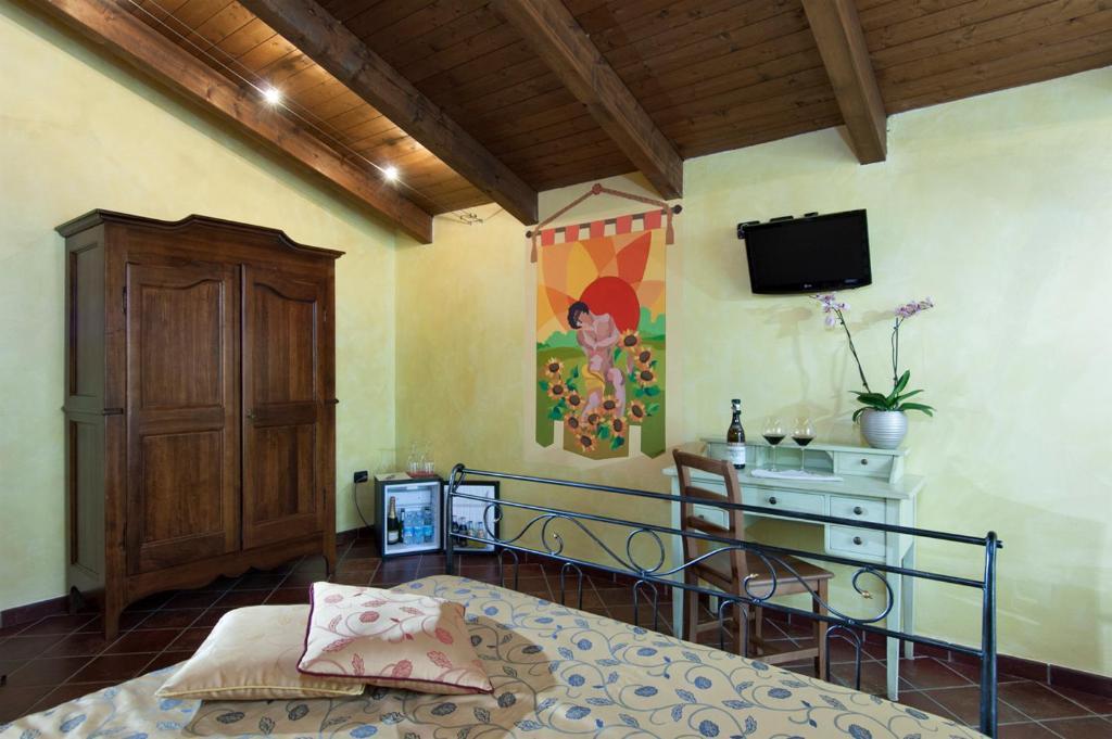 Trattoria Del Bivio Guest House Cerretto Langhe Eksteriør bilde
